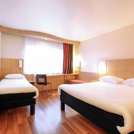 Ibis Charleville Mezieres Villers-Semeuse Екстериор снимка