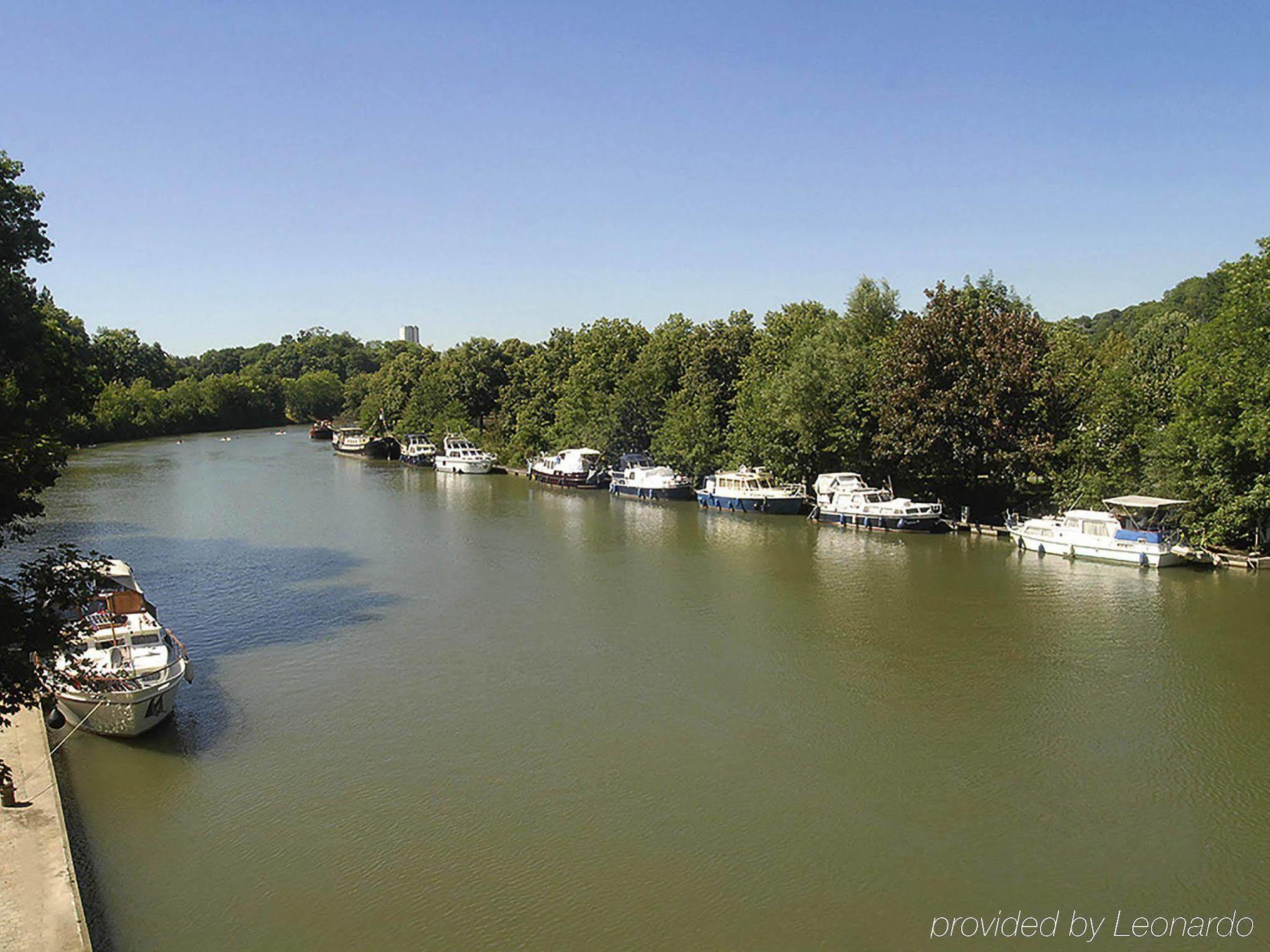 Ibis Charleville Mezieres Villers-Semeuse Екстериор снимка