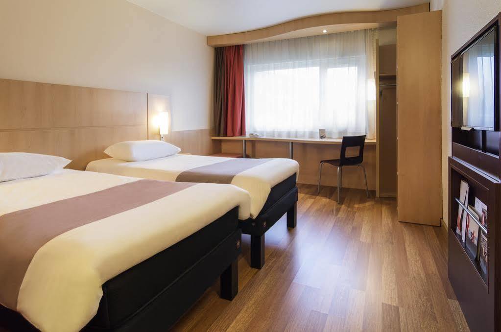 Ibis Charleville Mezieres Villers-Semeuse Екстериор снимка